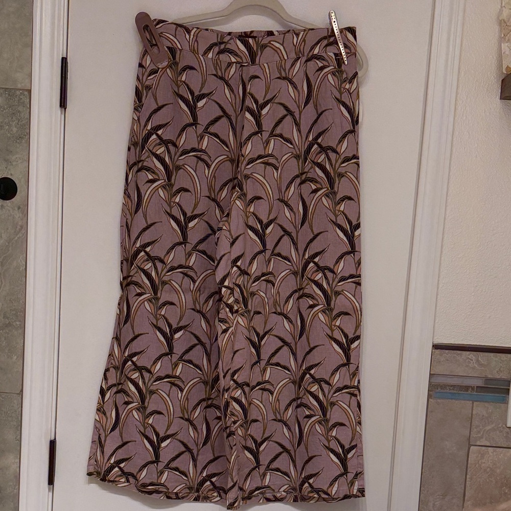 Floral Patterned Wide-Leg Pants